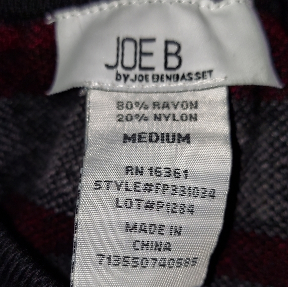 Cute Mini Knit Skirt from Joe B in a size Medium - Picture 4 of 6